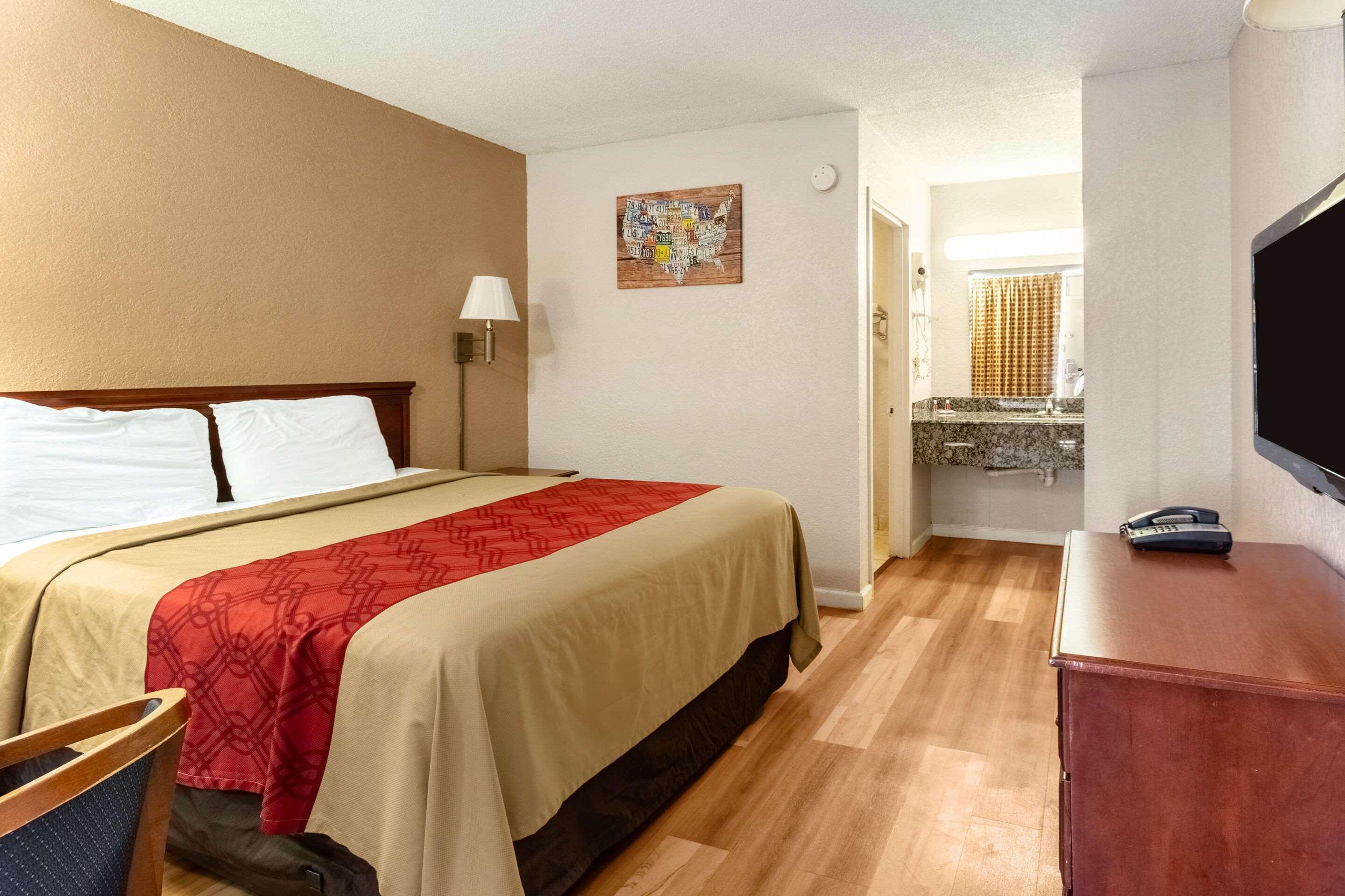 Econo Lodge Inn & Suites Near Bricktown Oklahoma City Eksteriør billede