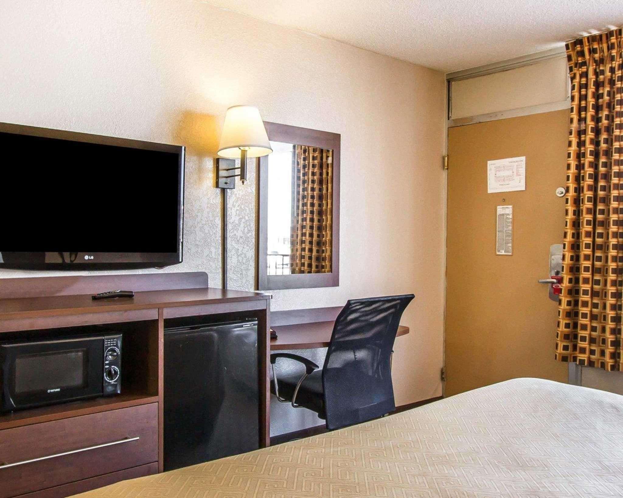 Econo Lodge Inn & Suites Near Bricktown Oklahoma City Eksteriør billede