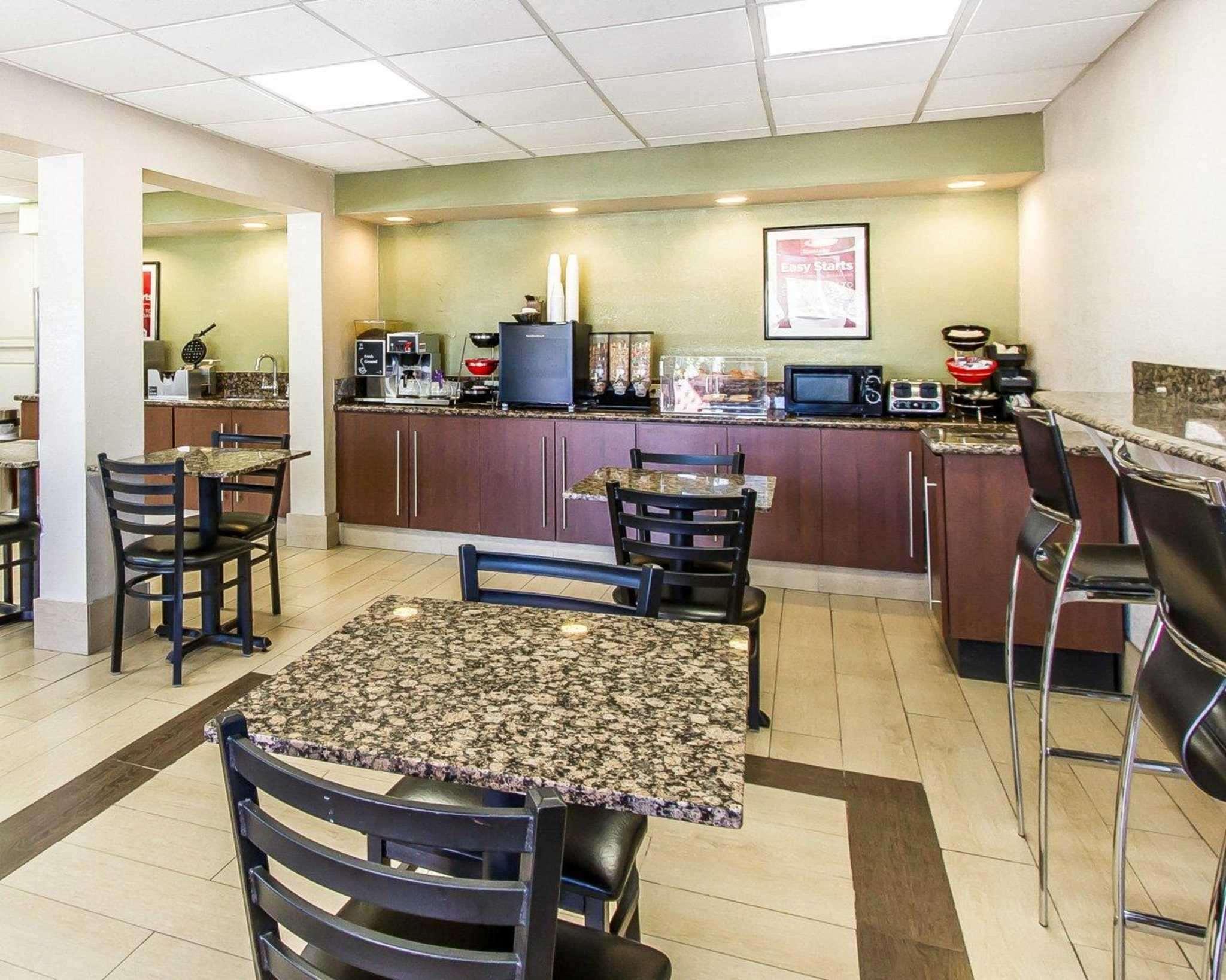 Econo Lodge Inn & Suites Near Bricktown Oklahoma City Eksteriør billede