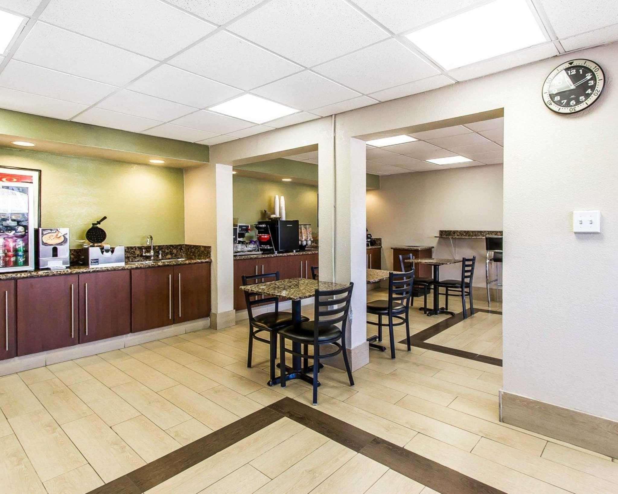 Econo Lodge Inn & Suites Near Bricktown Oklahoma City Eksteriør billede