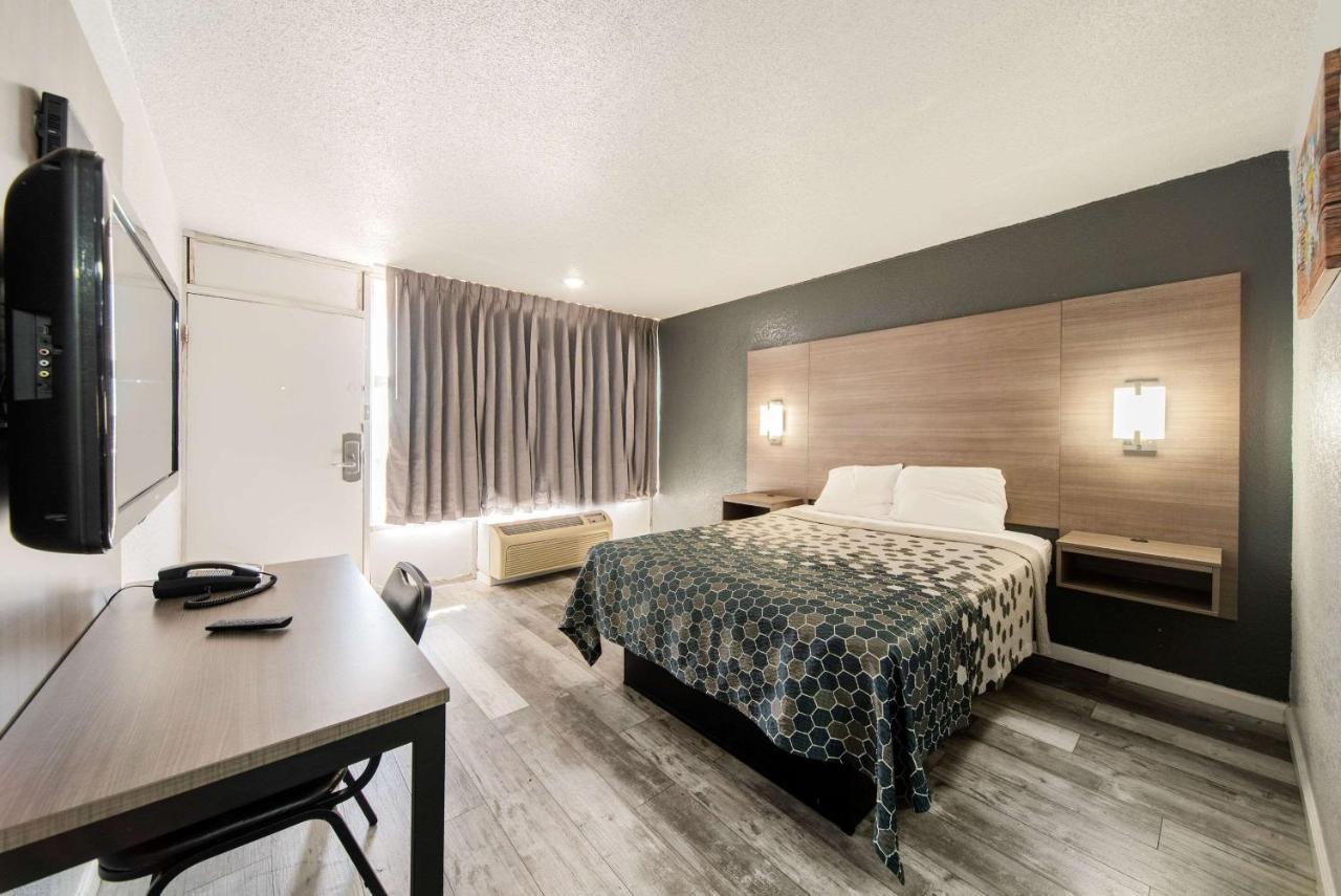 Econo Lodge Inn & Suites Near Bricktown Oklahoma City Eksteriør billede